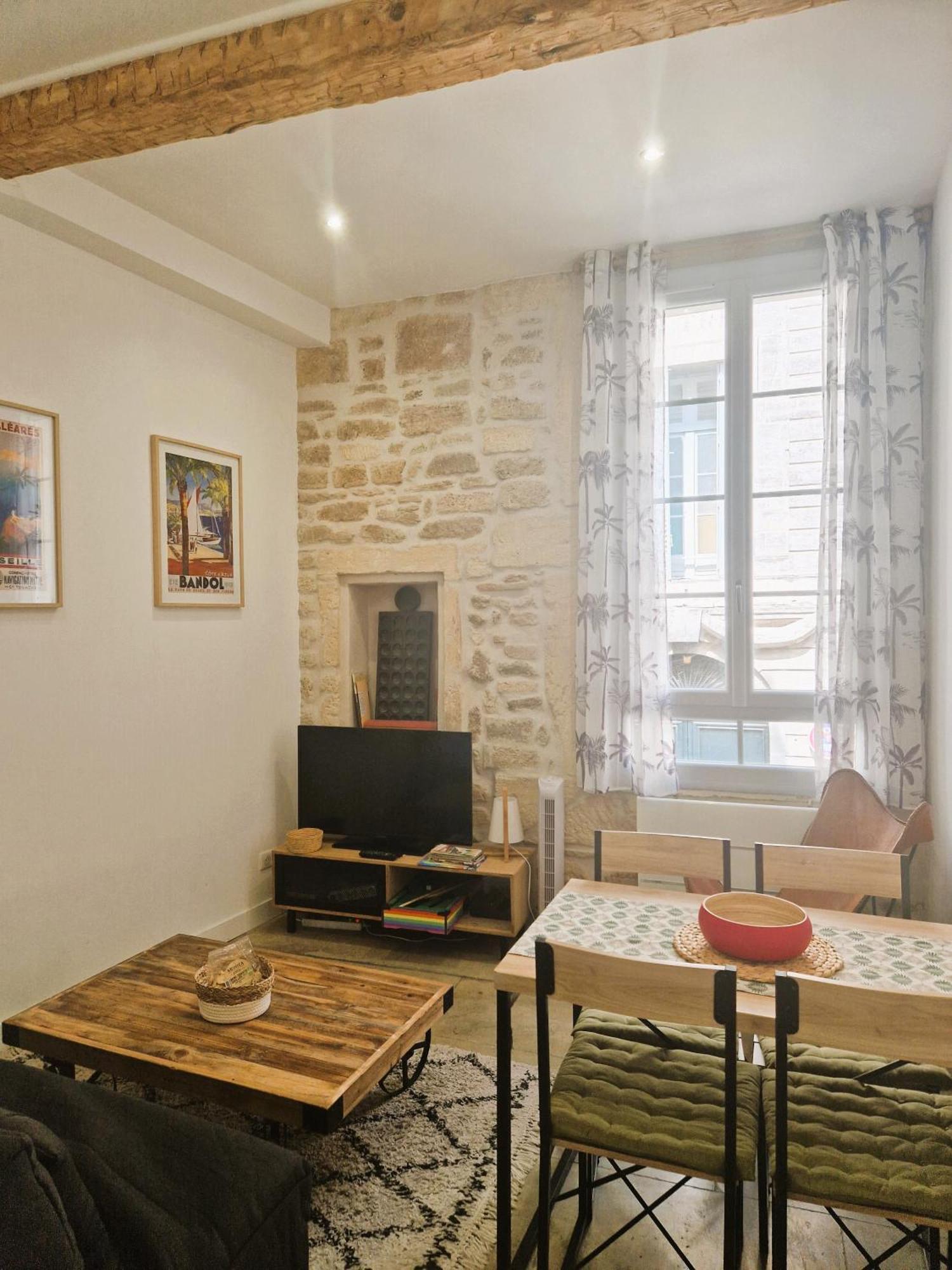 Appartement Cosy Dans Le Centre Historique Montpellier Eksteriør billede
